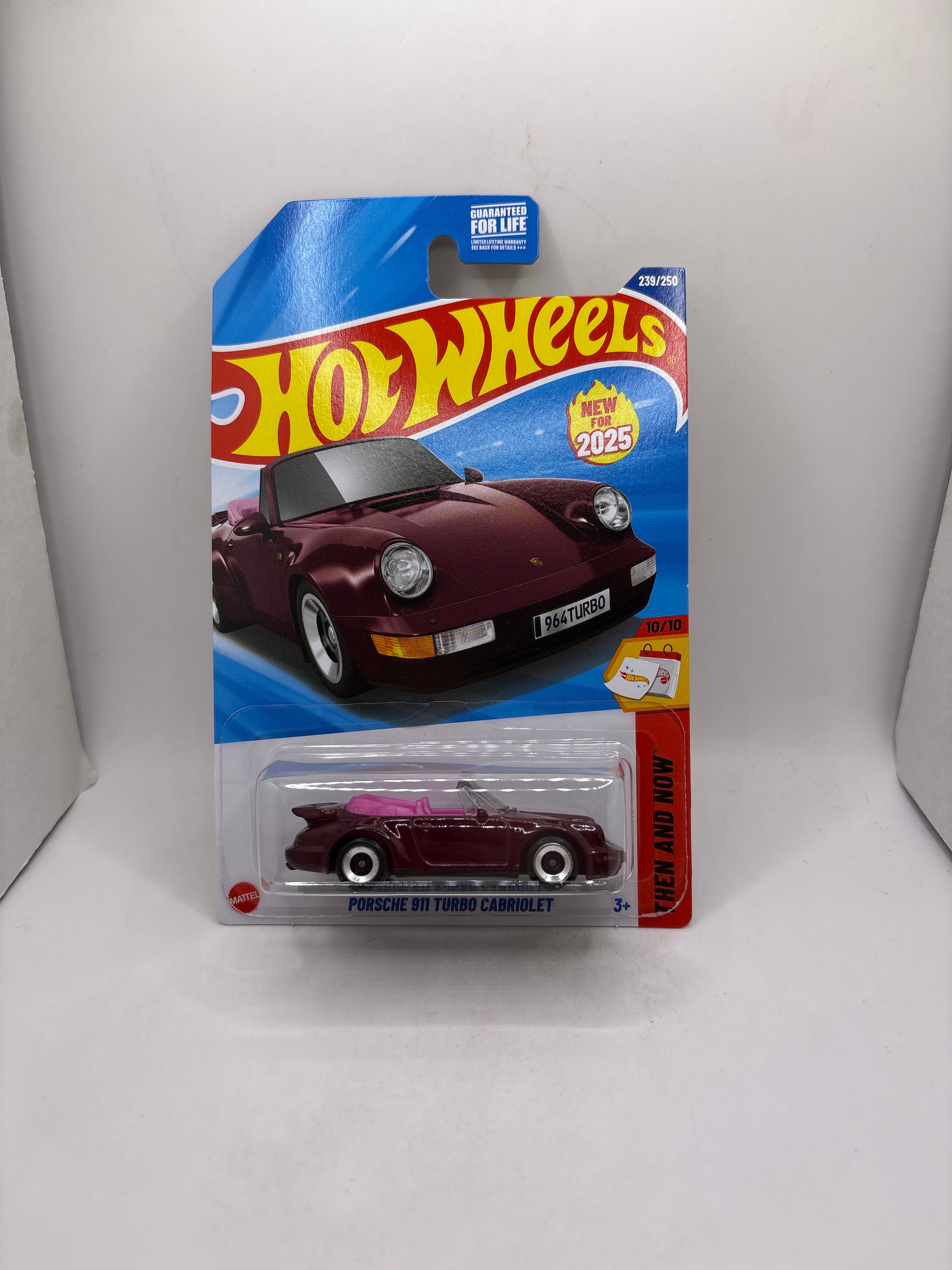 Hot Wheels Porsche 911 Turbo Cabriolet Diecast maroon