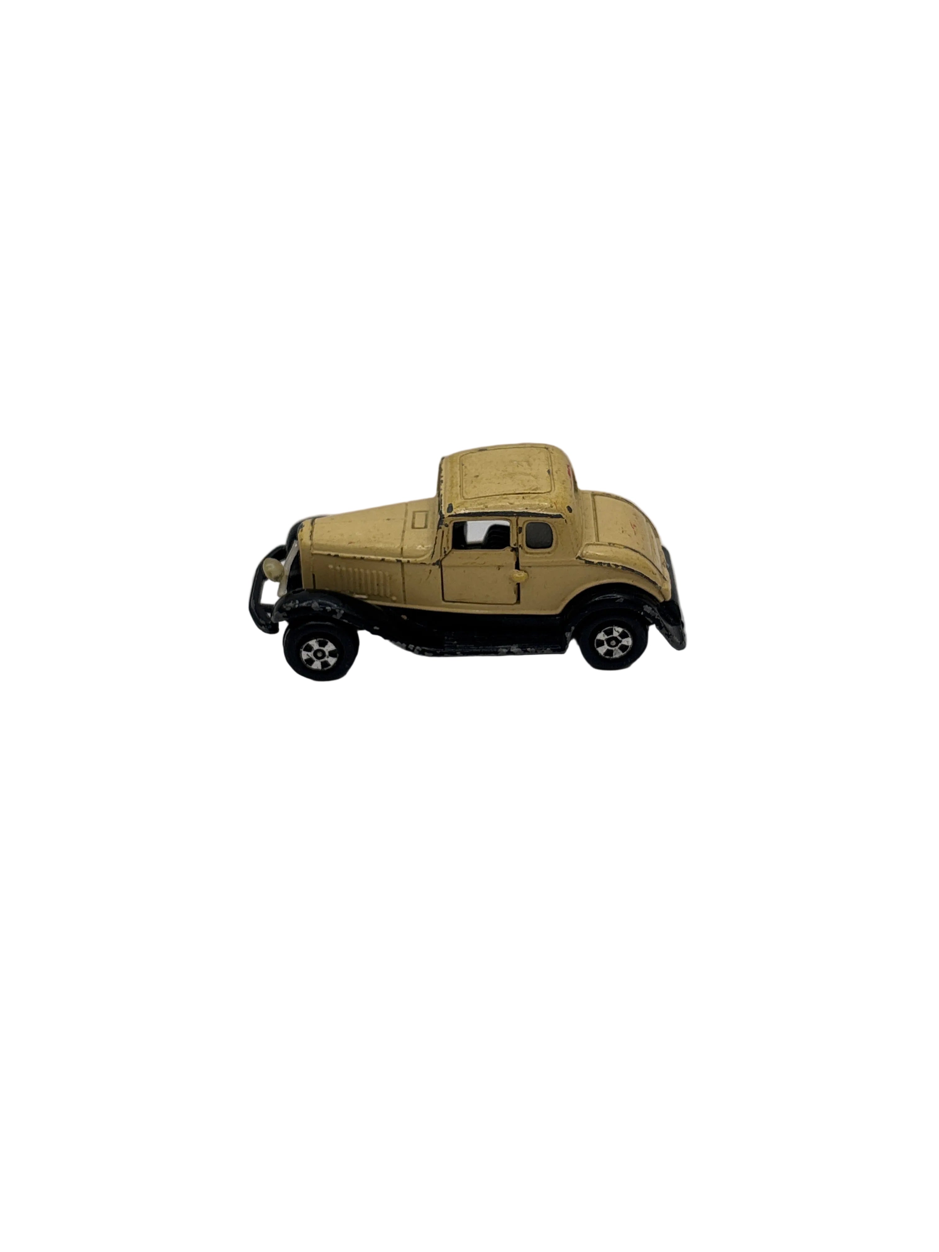 Ertl 32 Ford Coupe Diecast
