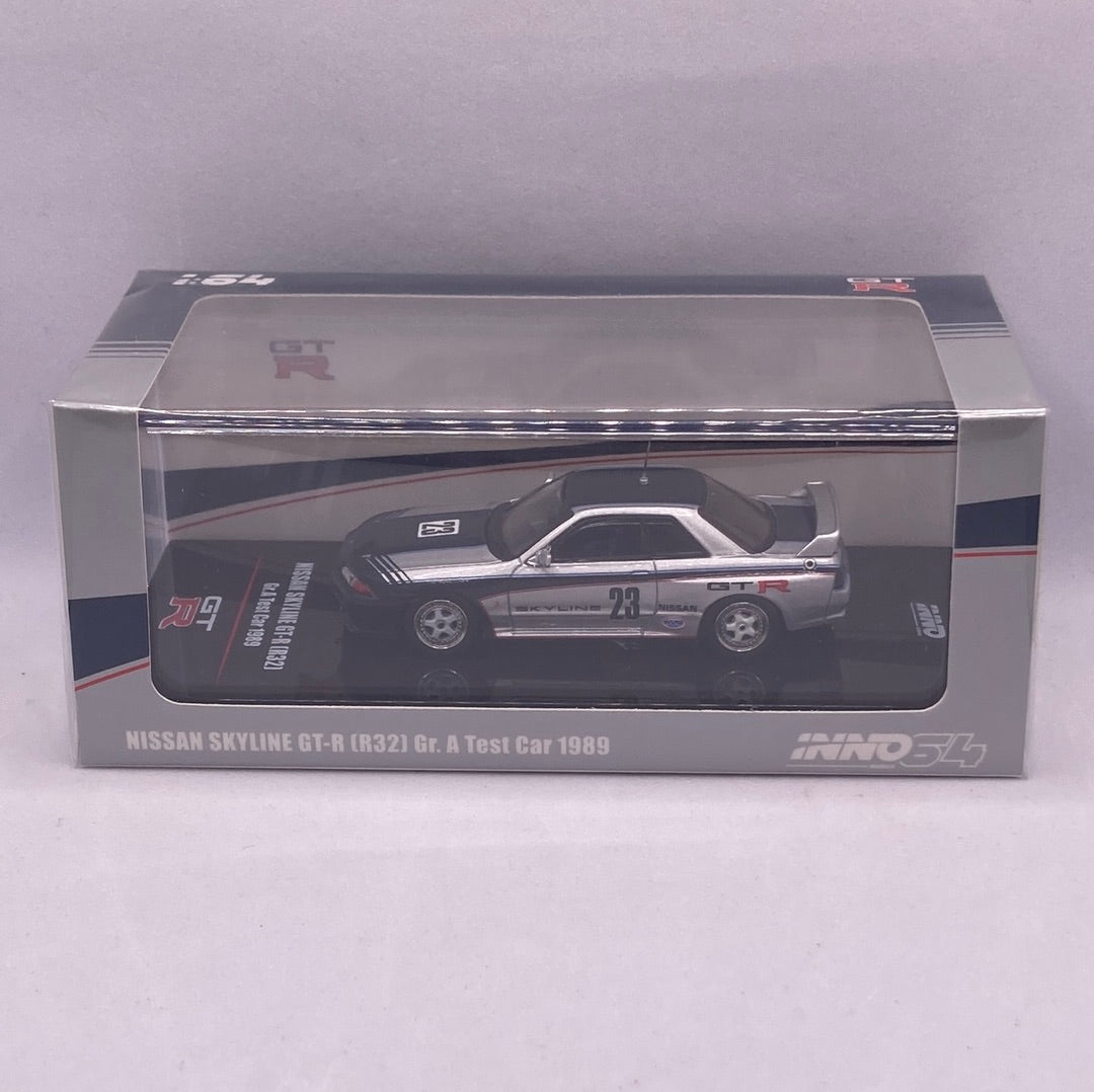 Inno64 Nissan Skylight GT-R (R32) Gr. A Test Car 1989 Diecast