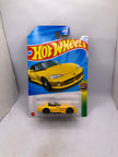 Hot Wheels 92 Dodge Viper RT/10 Diecast