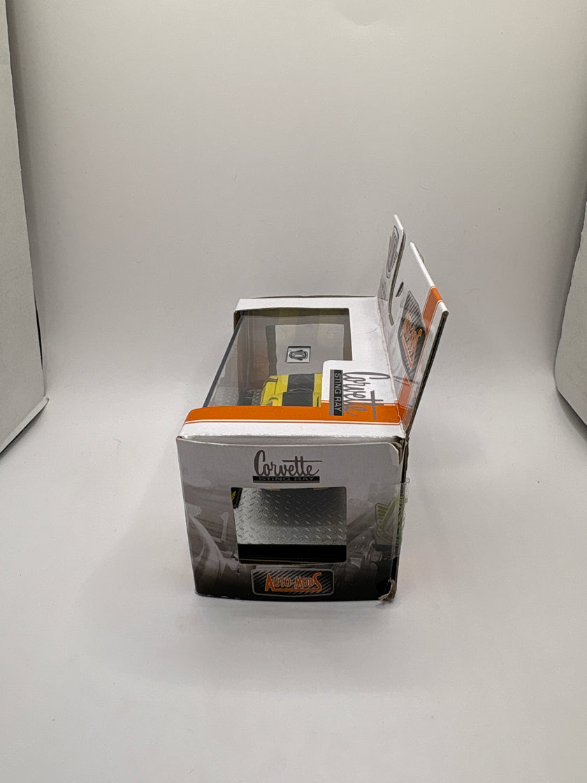M2 1966 Chevrolet Corvette 427 Diecast