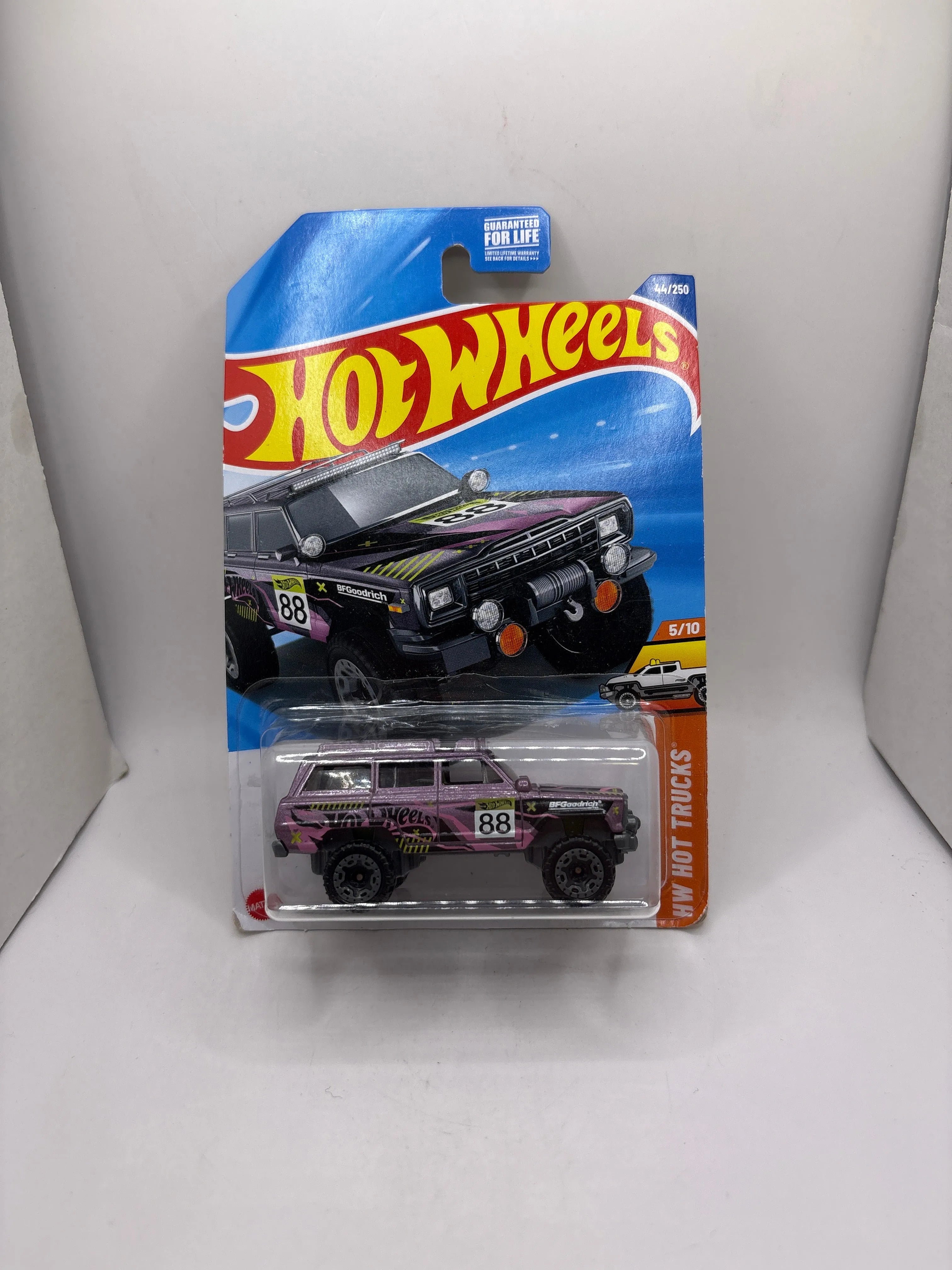 Hot Wheels 1988 Jeep Wagoneer Diecast