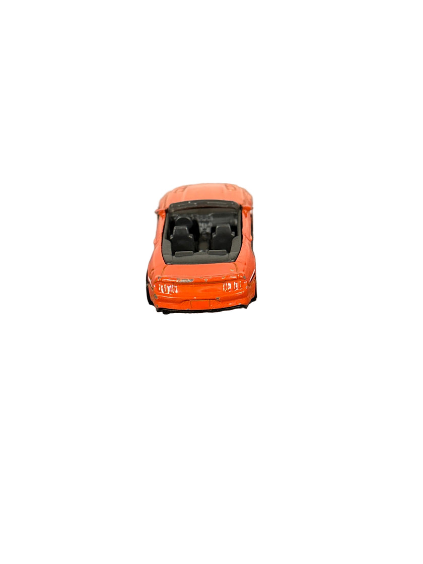 Hot Wheels 2015 Ford Mustang GT Convertible Diecast