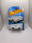 Hot Wheels 72 Stingray Convertible Diecast