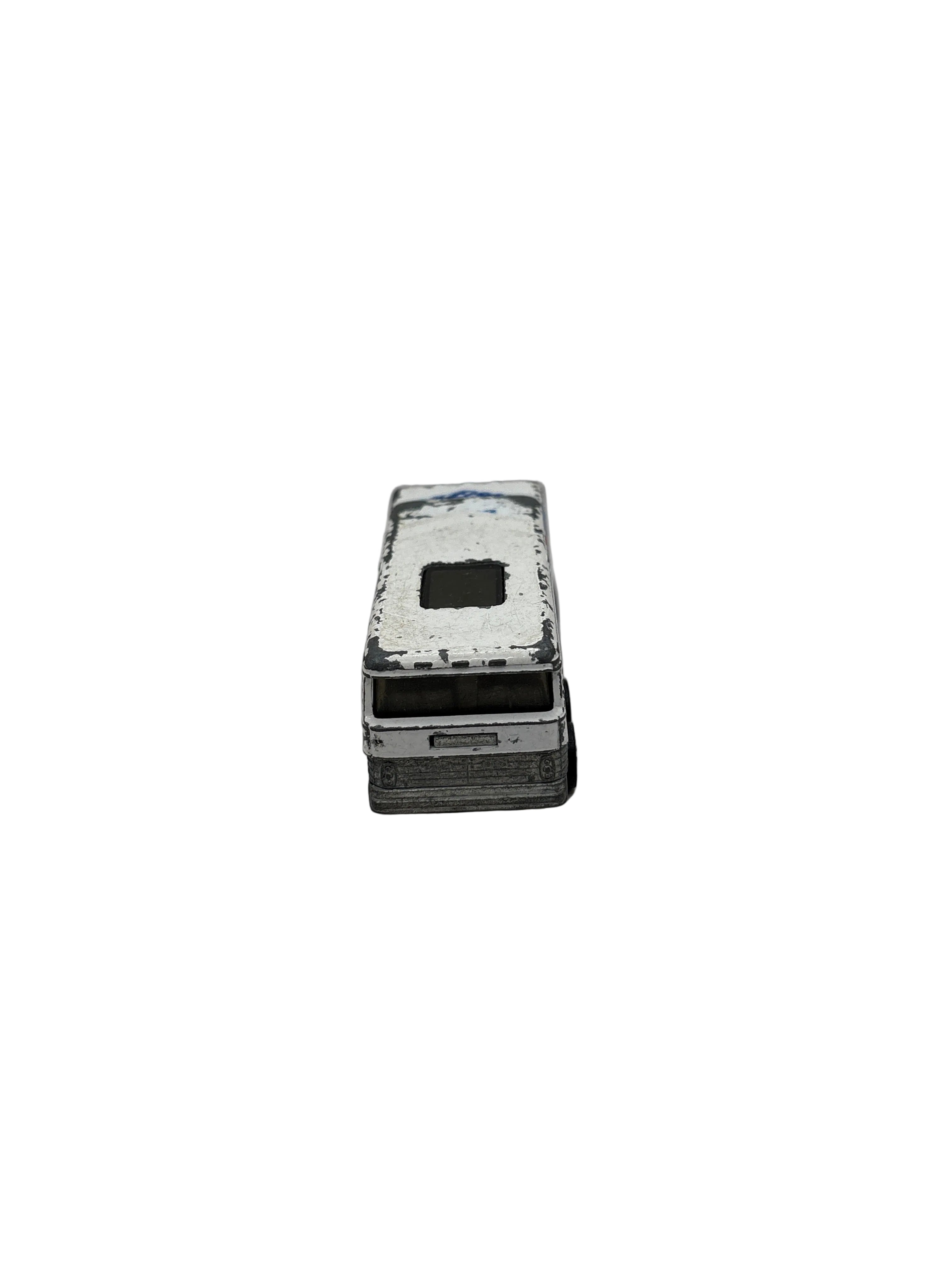 Hot Wheels Greyhound Bus Diecast white