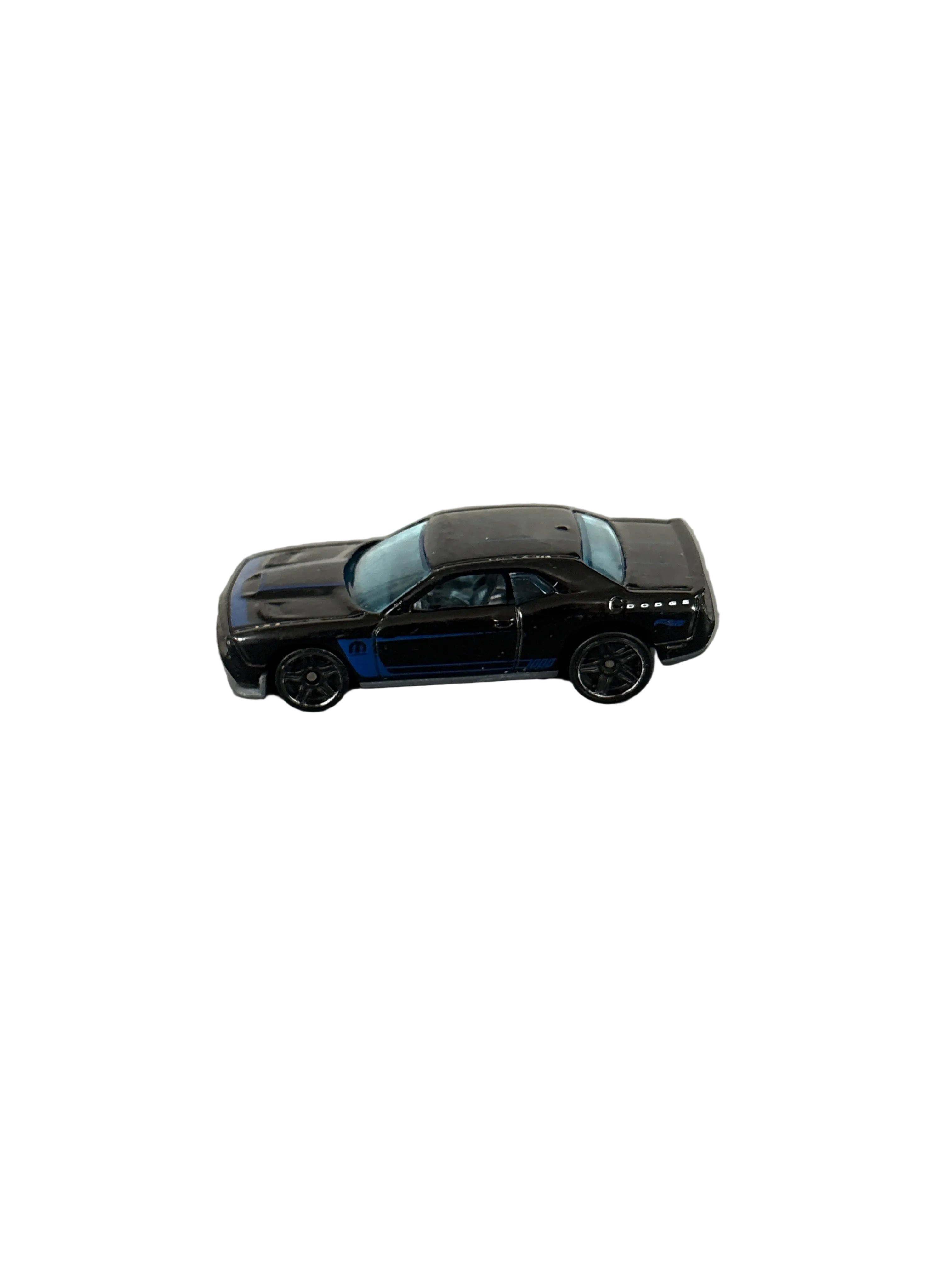 Hot Wheels 15 Dodge Challenger SRT Diecast