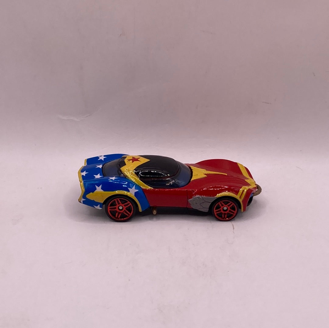 Hot Wheels Wonder Woman Diecast