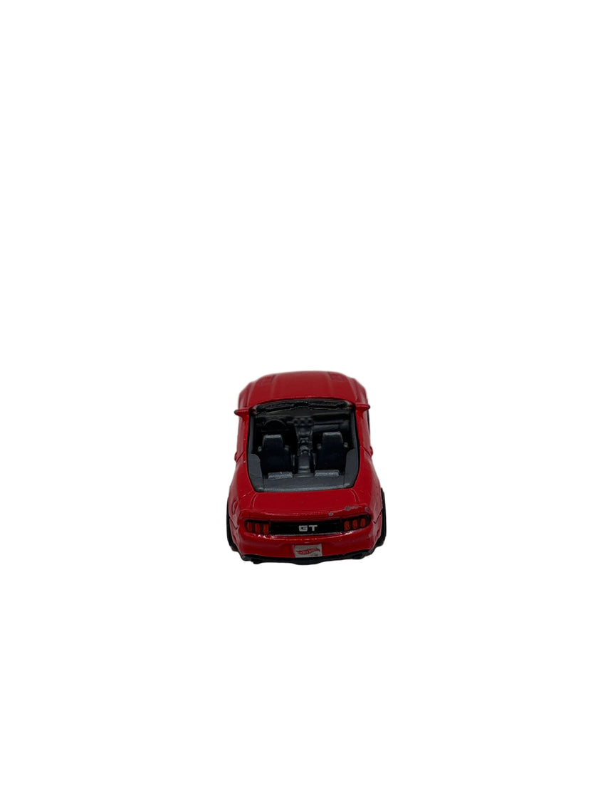 Hot Wheels 2015 Ford Mustang GT Convertible Diecast red