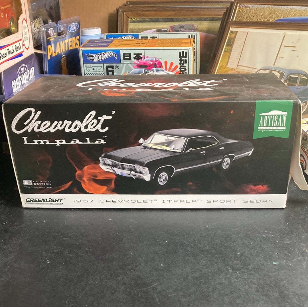 Greenlight 1967 Chevrolet Impala Sport Sedan Diecast