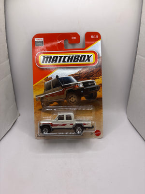 Matchbox 17 Toyota Landcruiser 78 Diecast white