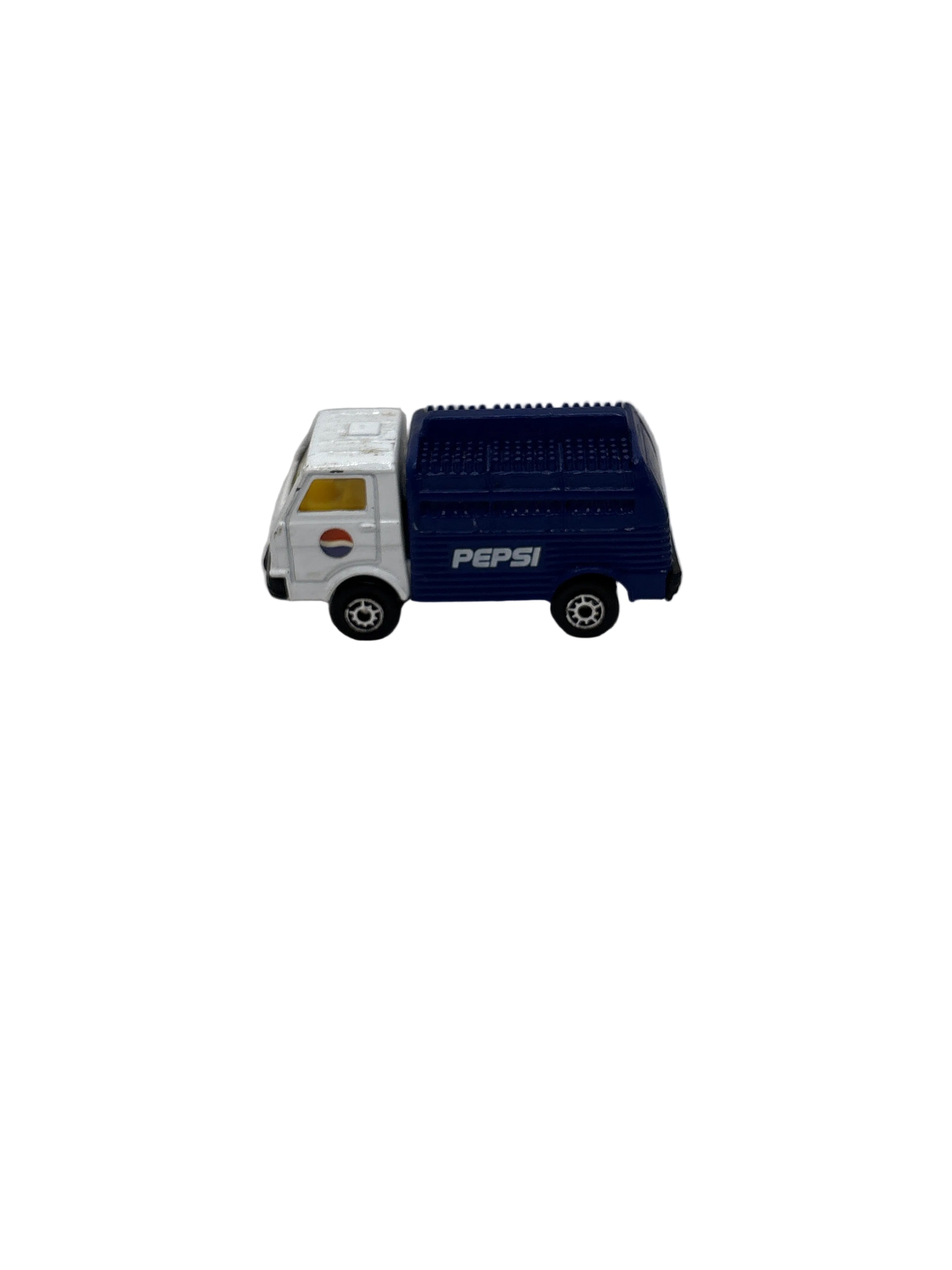 Maisto Pepsi Truck Diecast white