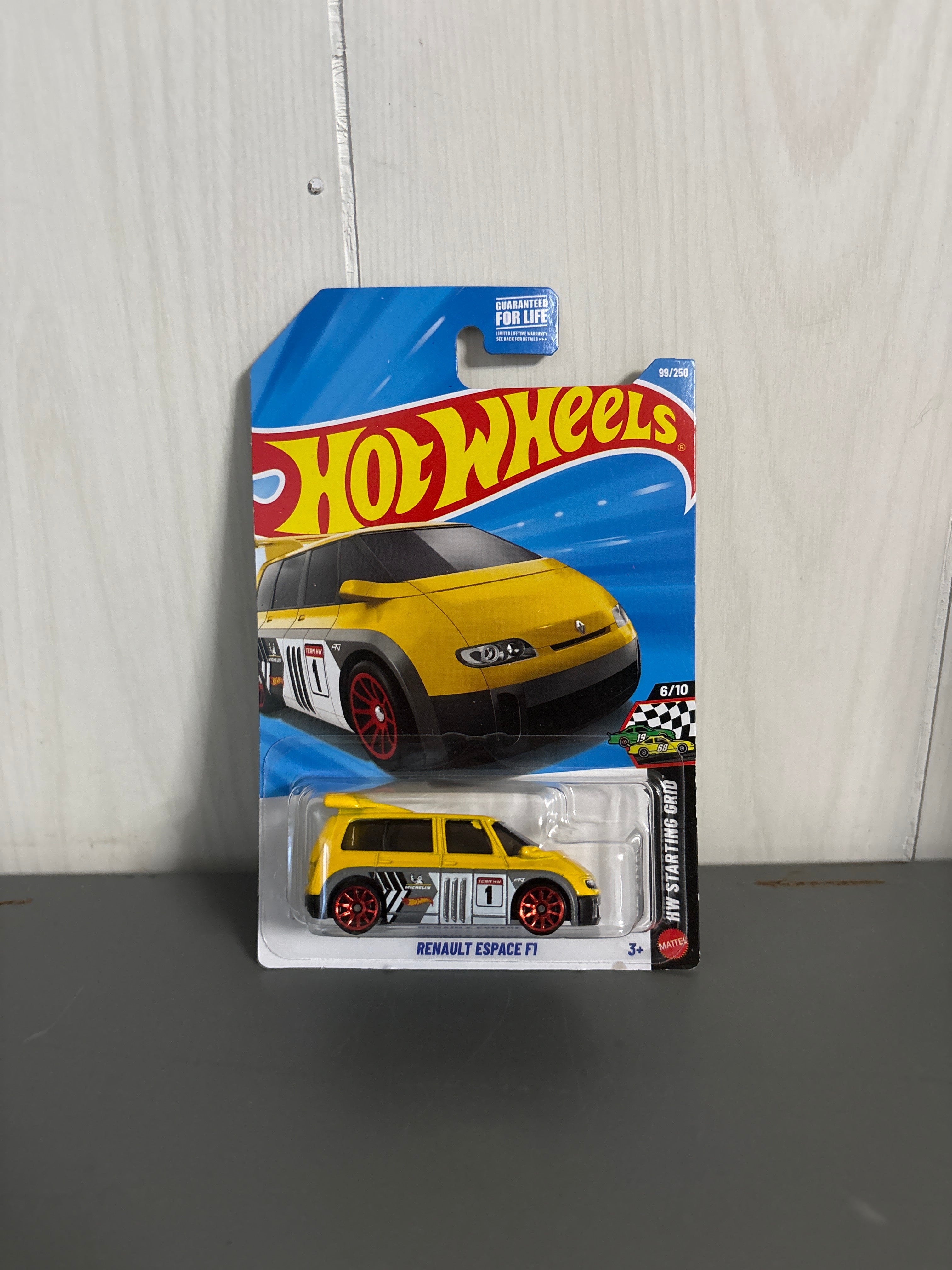 Hot Wheels Renault Espace F1 Diecast