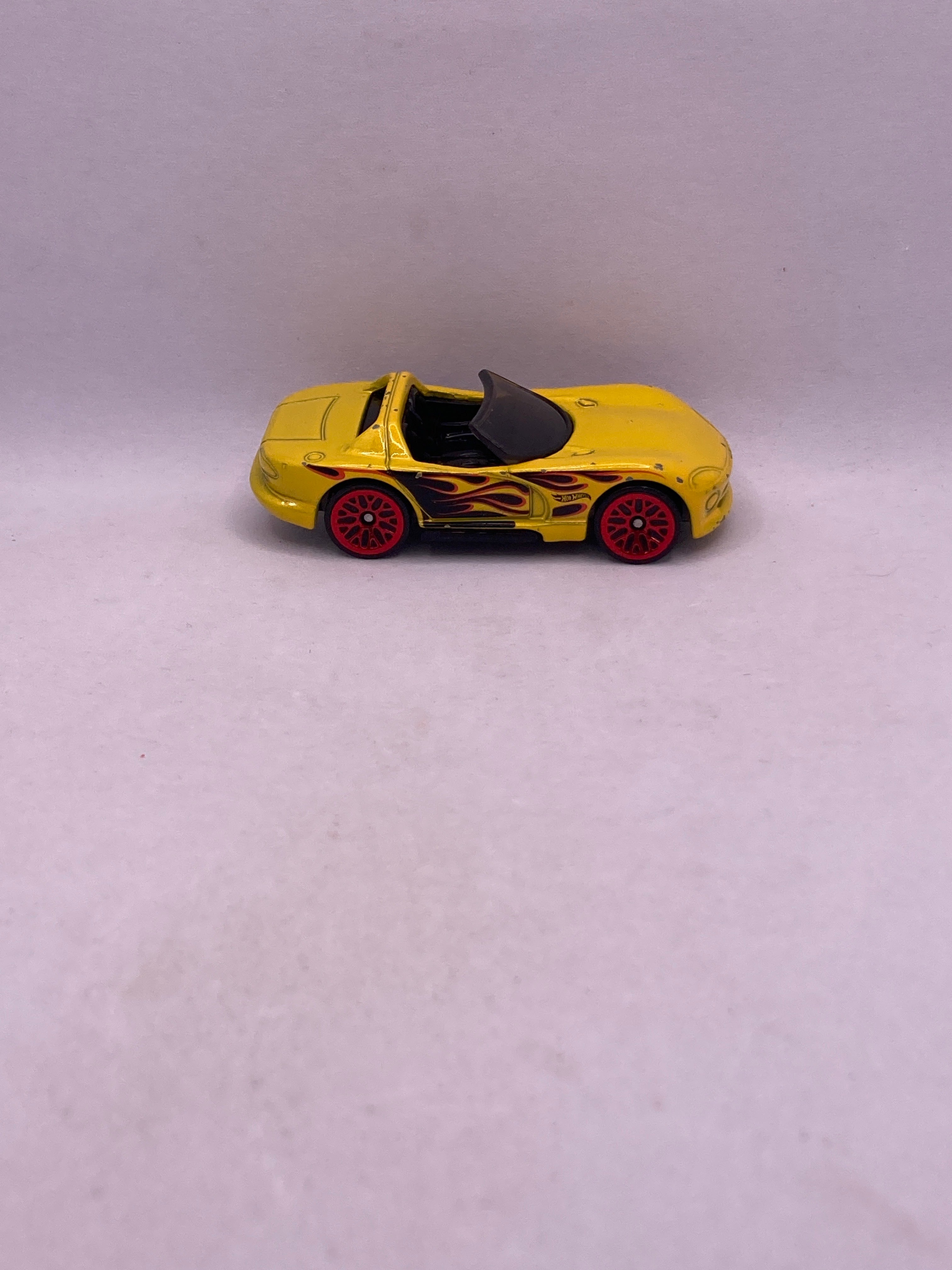 Hot Wheels Dodge Viper Diecast