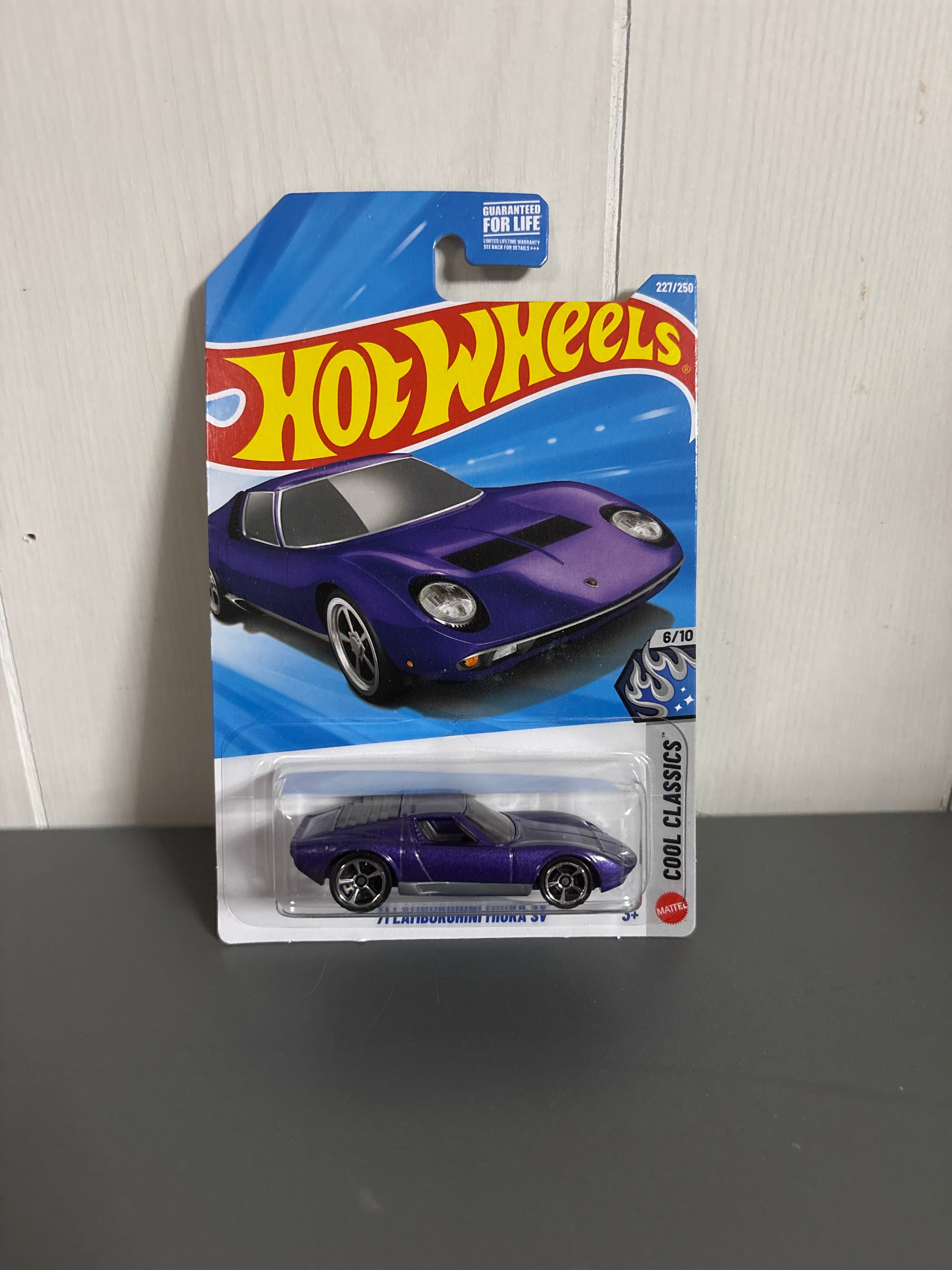Hot Wheels 71 Lamborghini Miura SV Diecast blue