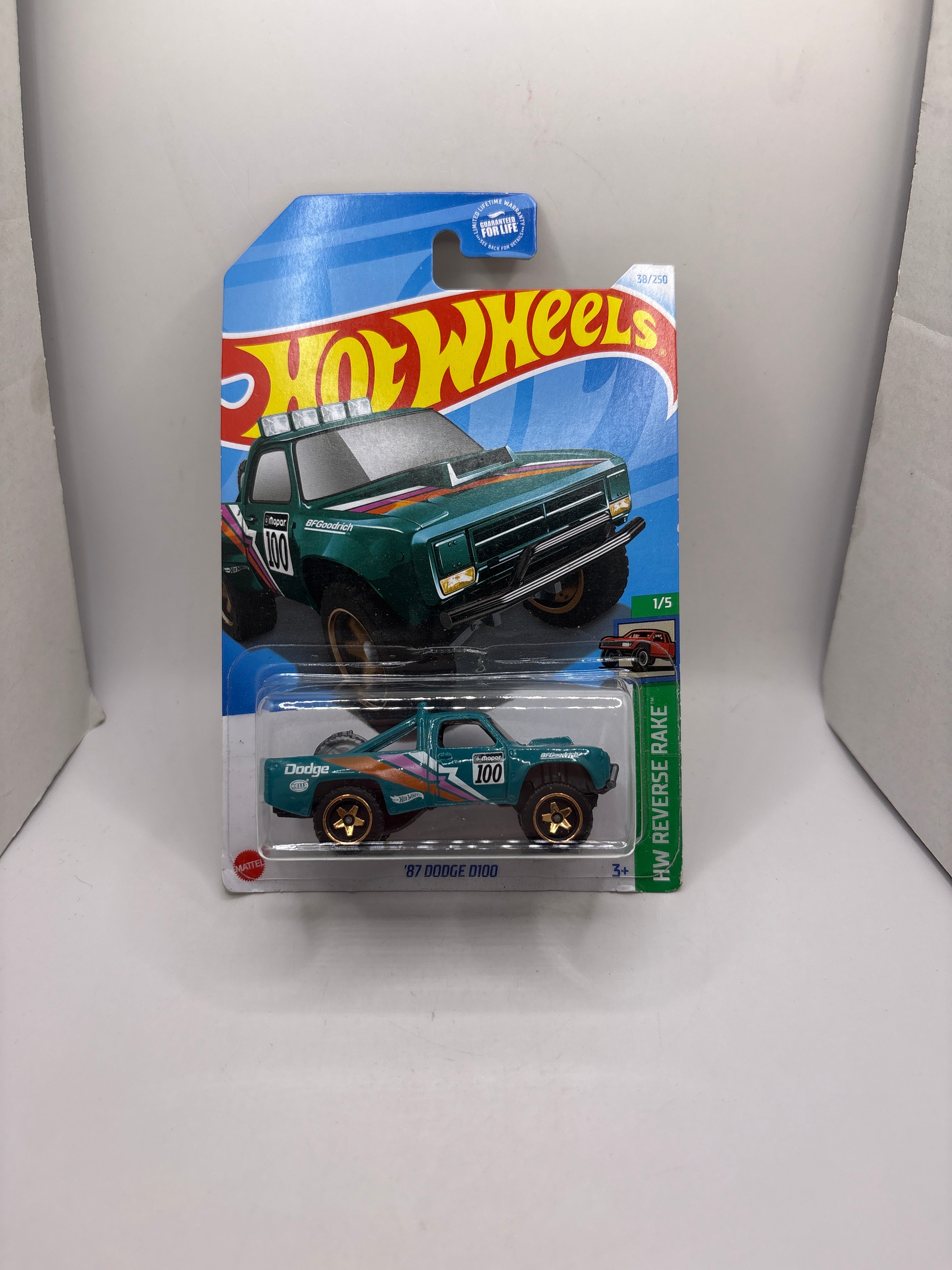 Hot Wheels 87 Dodge D100 Diecast