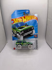 Hot Wheels Nissan Patrol Custom Diecast green