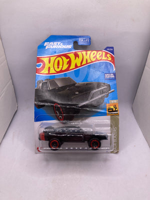 Hot Wheels 70 Dodge Charger Diecast