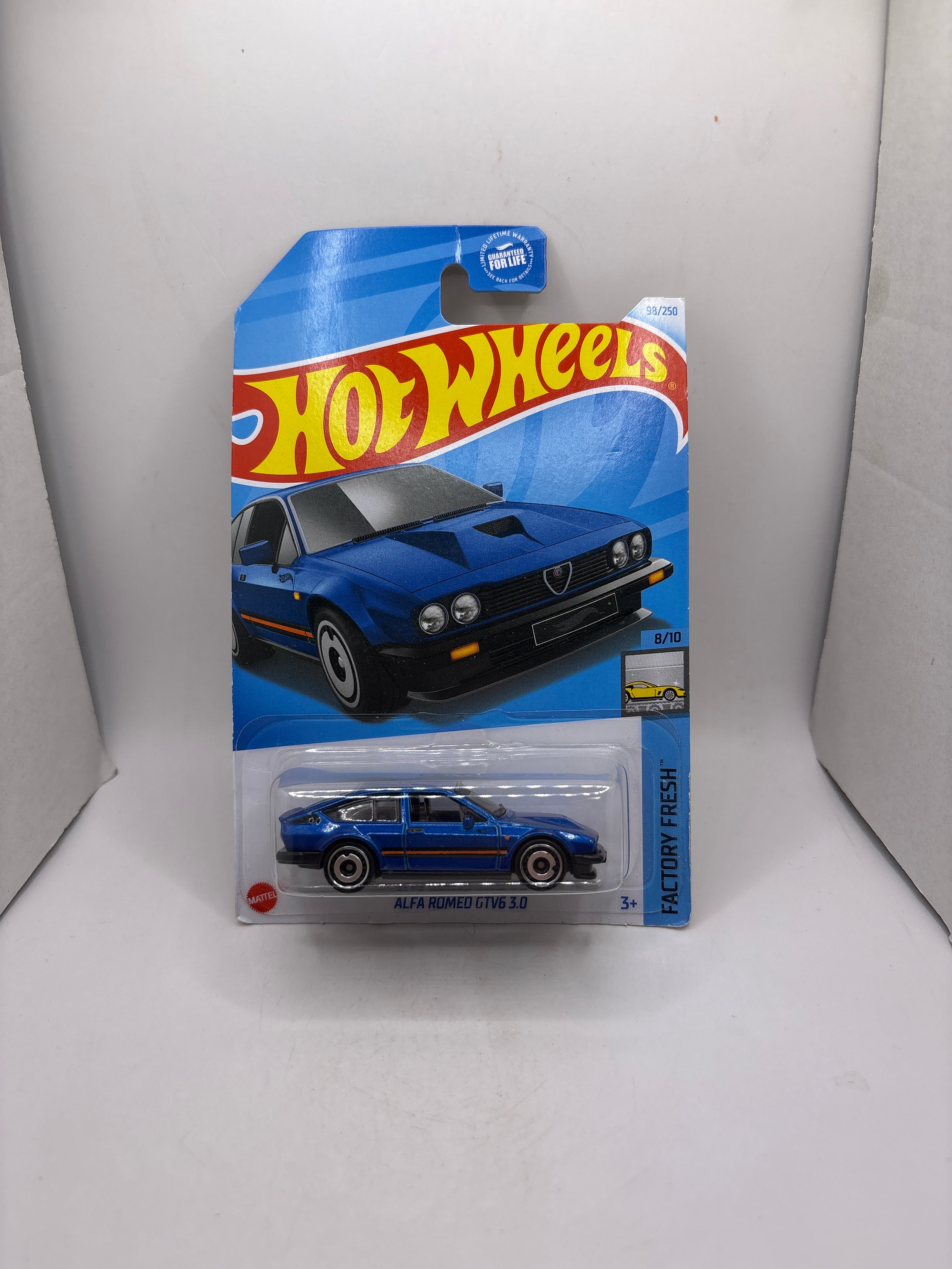 Hot Wheels Alfa Romeo GTV6 3.0 Diecast