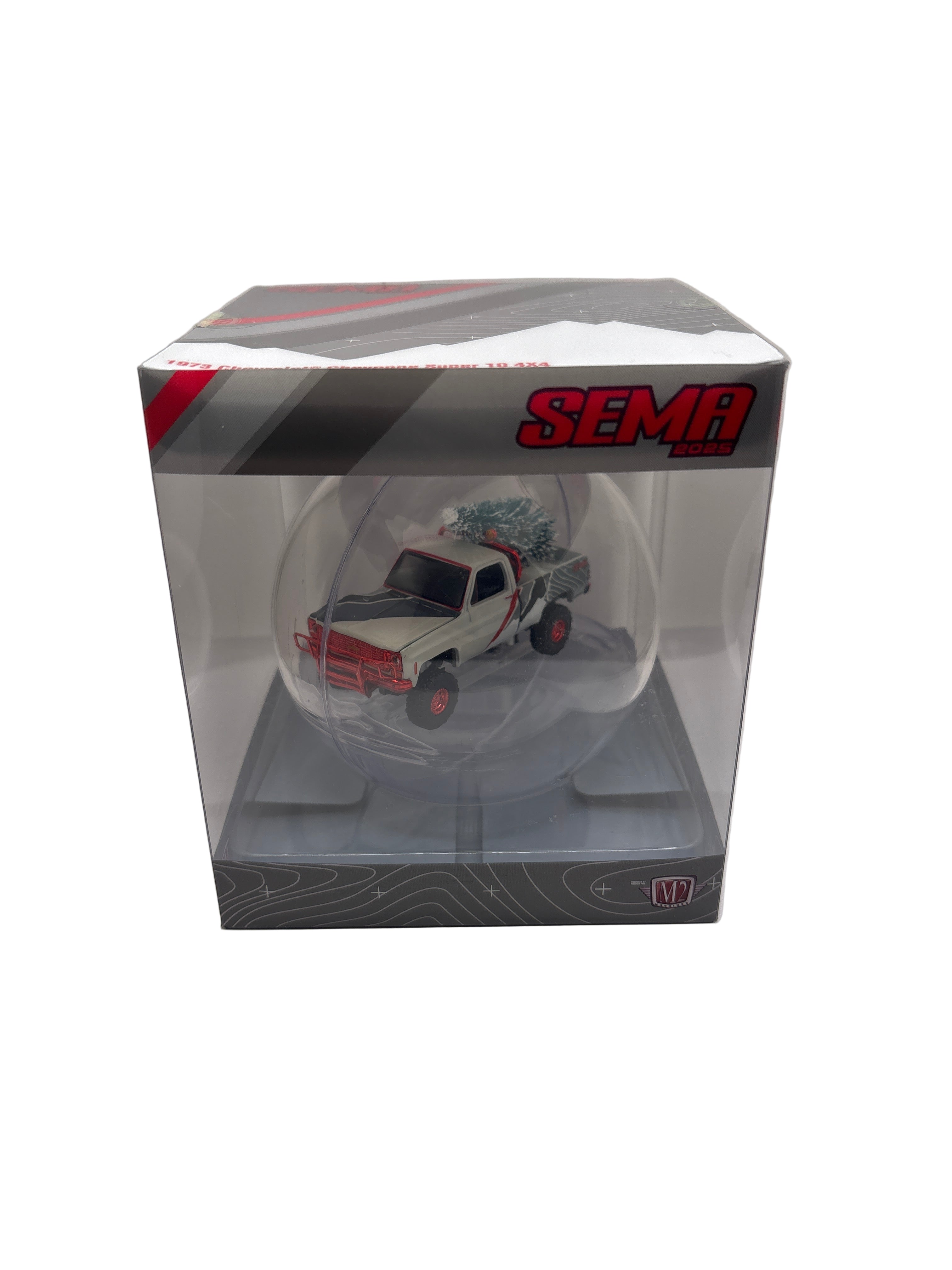 M2 1973 Chevrolet Cheyenne Super 10 4x4 Diecast white