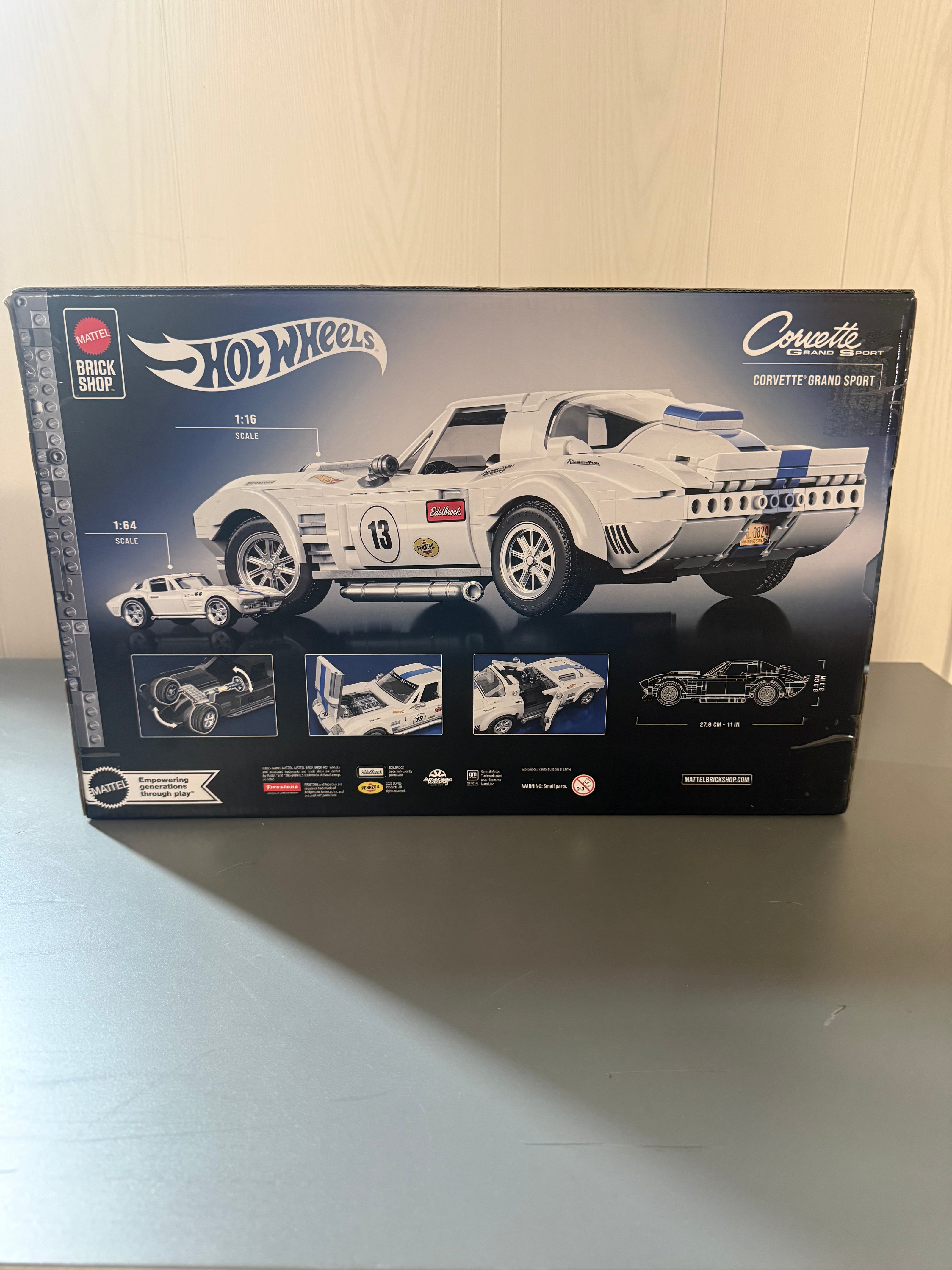 Hot Wheels Grand Sport Diecast white