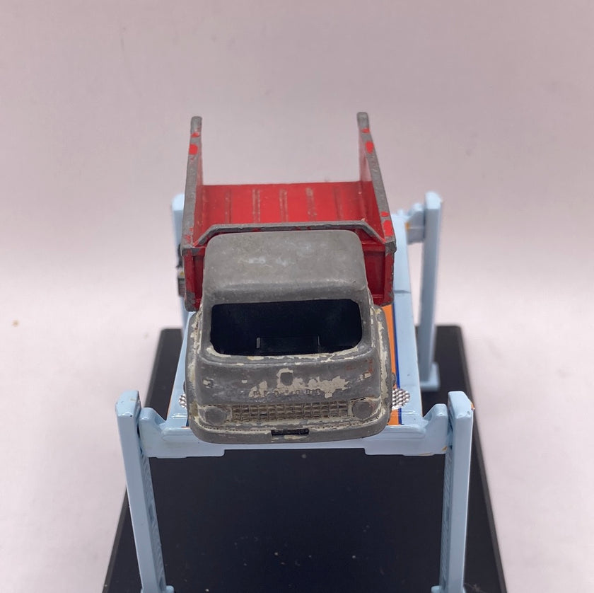Matchbox Bedford 7 1/2 Ton Tipper Diecast