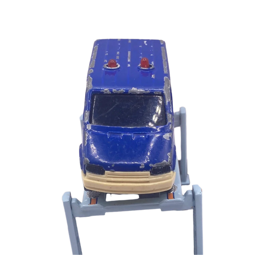 Majorette Police Van-4