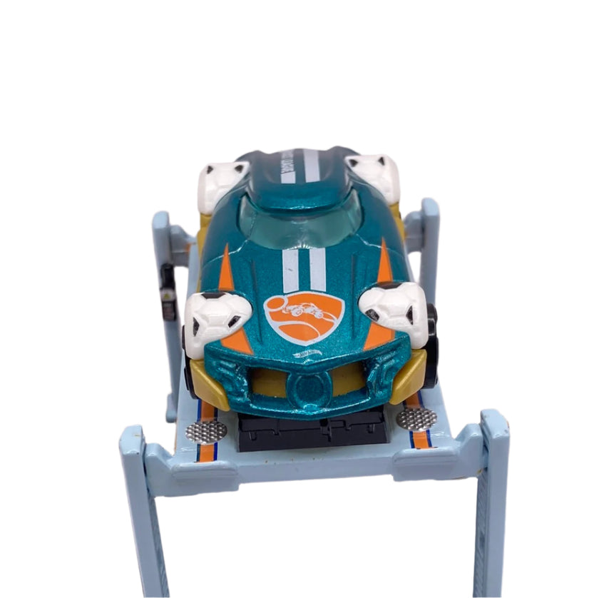 Hot Wheels MR11 Diecast