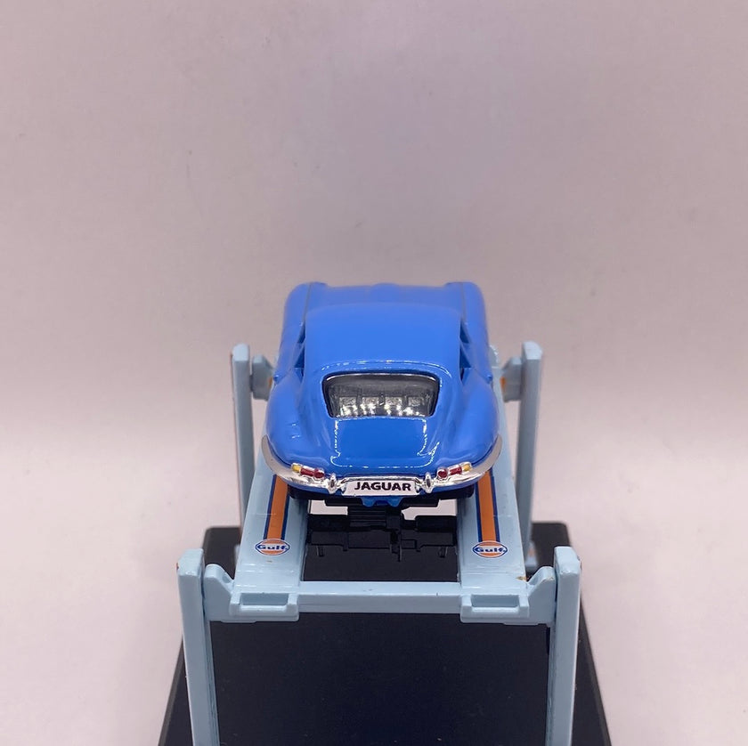 Matchbox 61 Jaguar E-Type-2
