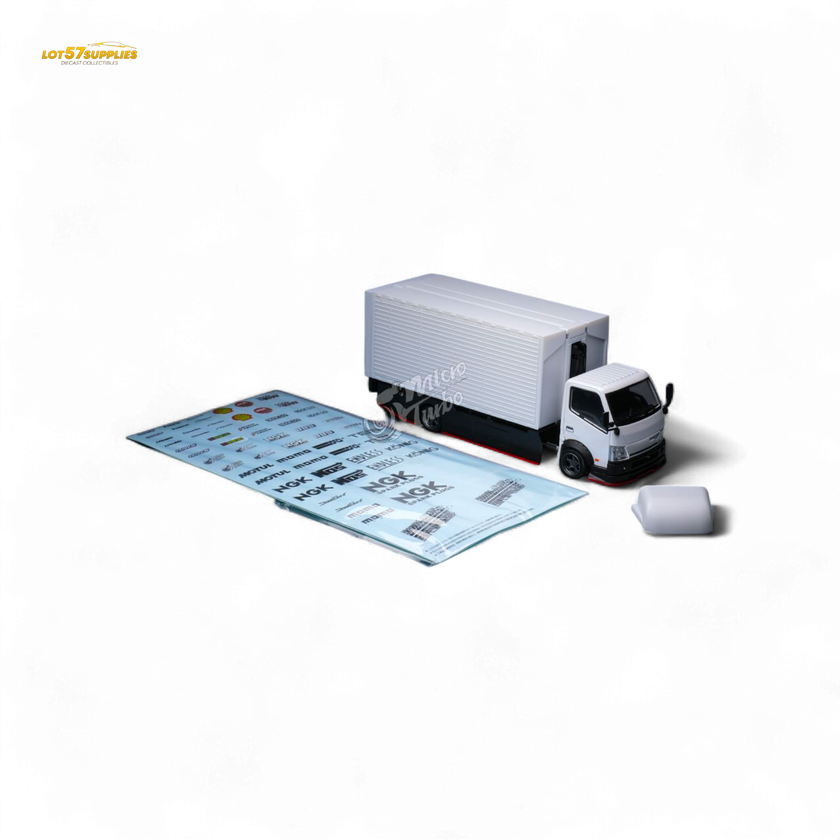 MicroTurbo Hino 300 Custom Wing Truck 1:64 Diecast
