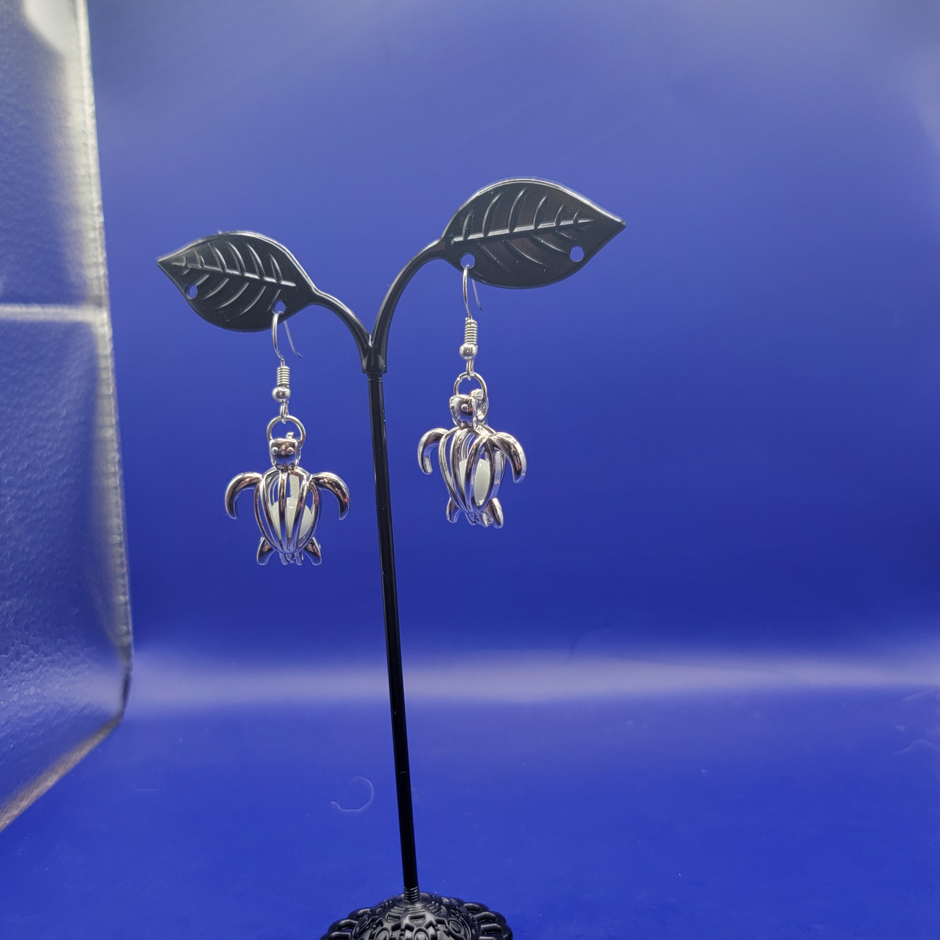 Sea turtle charm earings