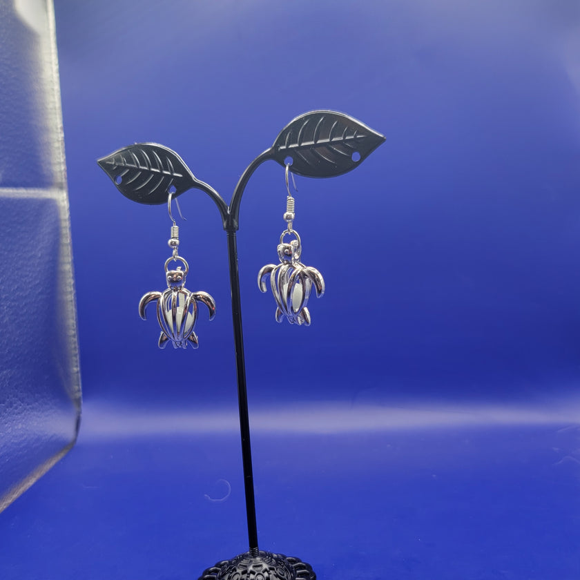 Sea turtle charm earings