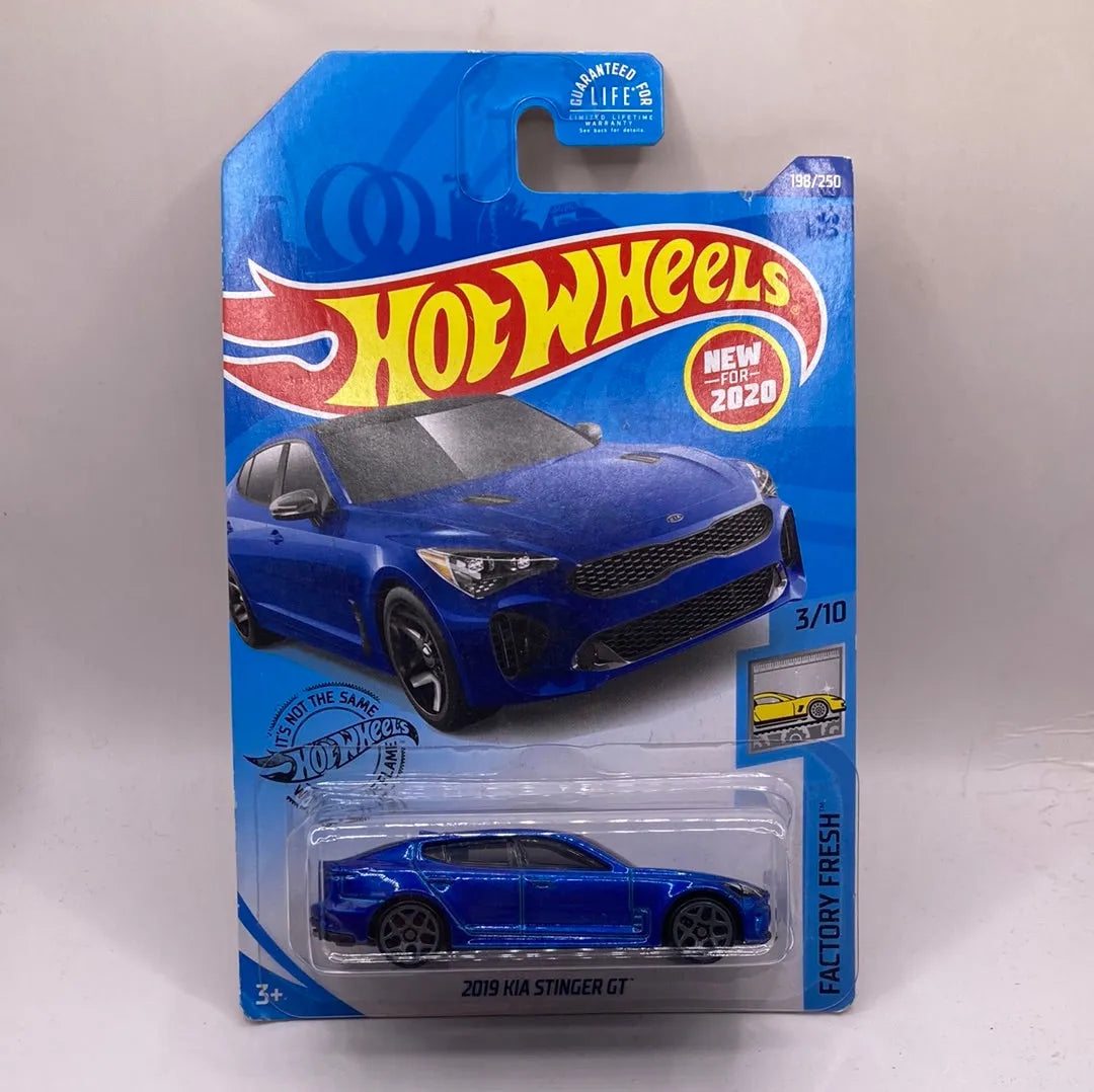 Hot Wheels 2019 Kia Stinger GT Diecast