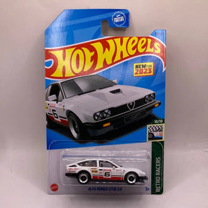 Hot Wheels Alfa Romeo GTV6 3.0 Diecast